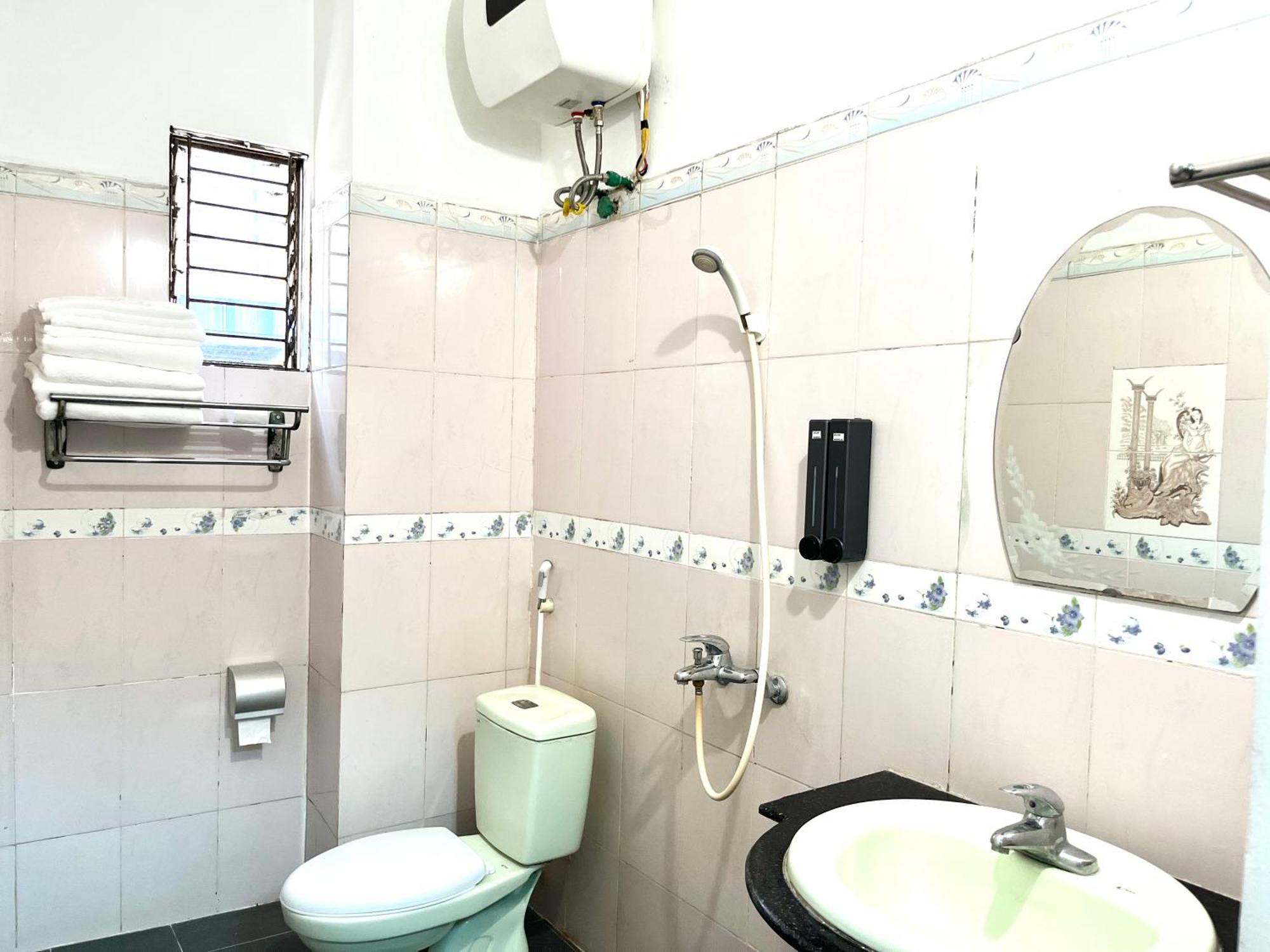 Vuon Cam Hotel Cao Bang Exterior foto