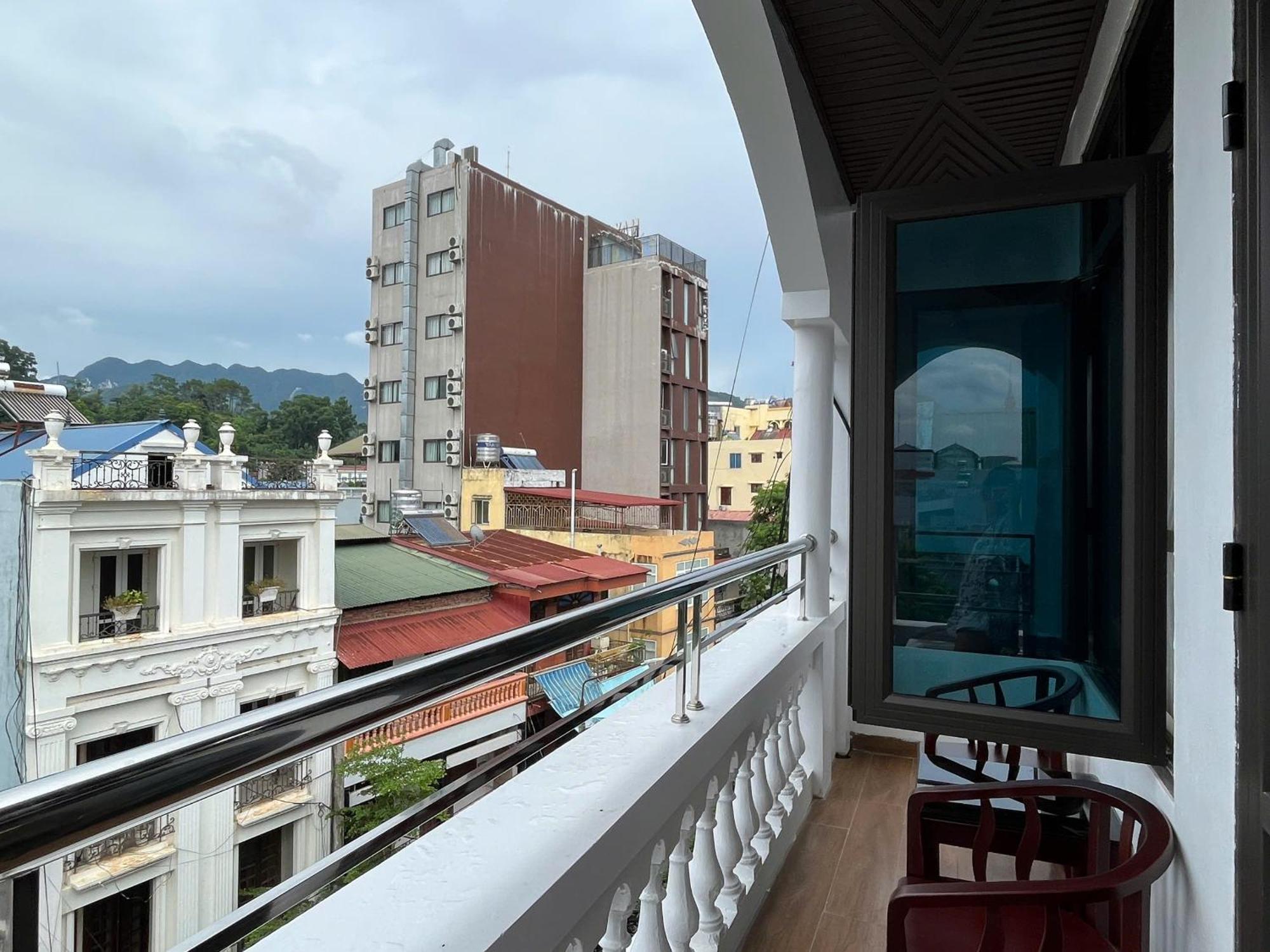 Vuon Cam Hotel Cao Bang Exterior foto